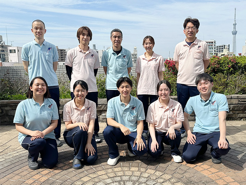 スタッフ集合写真